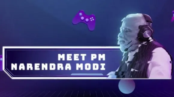 PM Modi immerses himself in virtual reality, meets top gamers