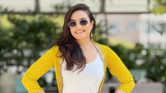 Bengaluru: Complaint file against television actress for shooting sequence on bike without wearing helmet