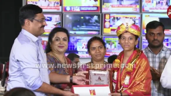 NewsFirst honours Ankita who scored 625/625 in SSLC exams