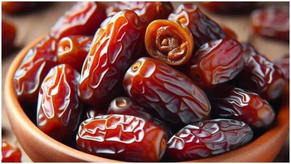 Discovering health benefits of dry dates: Rich in nutrients, energy booster, better bone and heart health