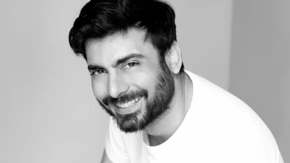 Best to fear female adulation a tad: Fawad Khan