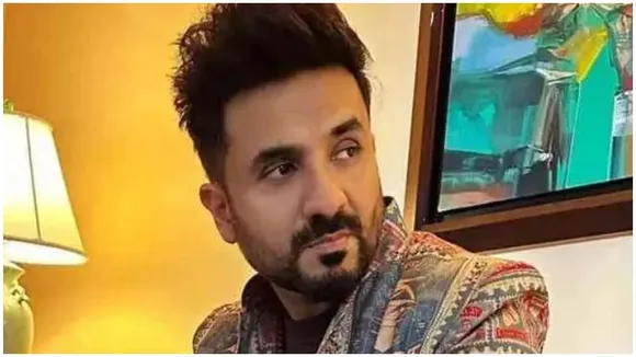 Vir Das becomes first Indian to host International Emmy Awards; Hrithik Roshan congratulates him