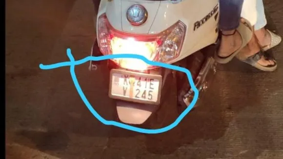 Bengaluru: Riders use spoons to cover number plates, evade traffic cops