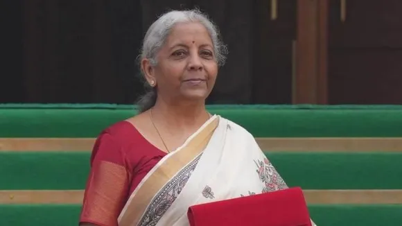 Sitharaman honors Madhubani Art with special saree at Budget 2025