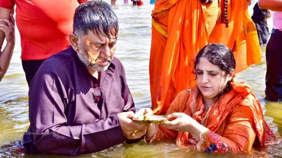 DK Shivakumar takes holy dip at Prayagraj Mahakumbh Mela