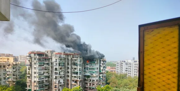 Delhi: Tragic fire incident in Dwarka; father & two children die after jumping from apartment