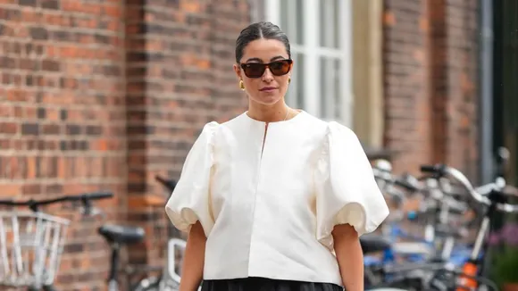Puffed Sleeves Top