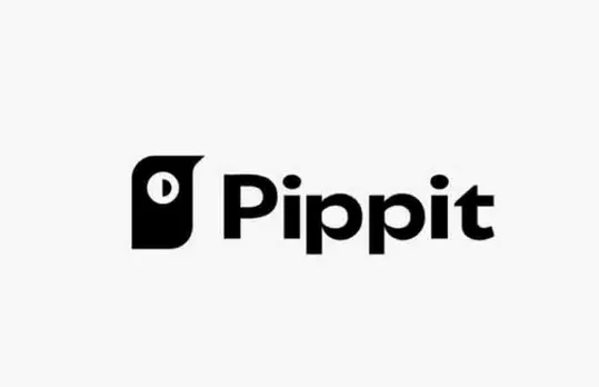 Creator using Pippit’s AI lip‑sync tool to generate multilingual, in‑sync videos for global audiences.