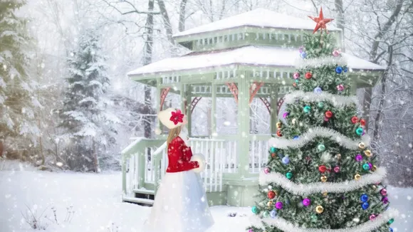 What is a white Christmas? Will the US and UK experience one this year?