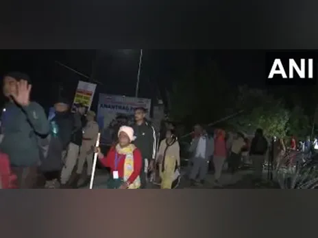 10th batch of devotees departs from Pahalgam’s Nunwan base camp for Amarnath Yatra (Photo/ANI)