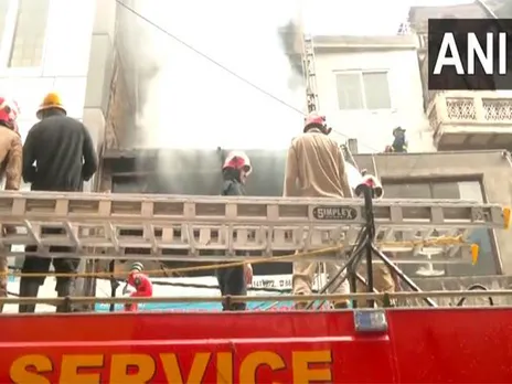 A massive fire that broke out in Delhi's Sadar Bazar (Photo/ANI)