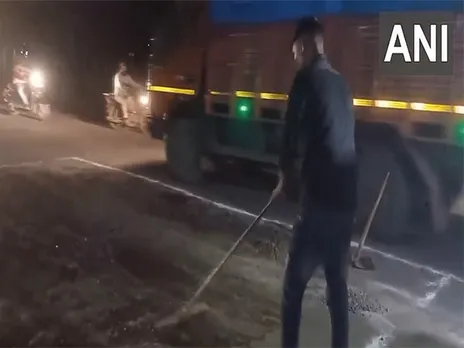 Resurfacing work of roads in Navsari Gujarat (Photo/ANI)