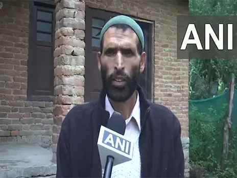 Hyder Shah, father of Syed Adil Hussain Shah (Photo/ANI)