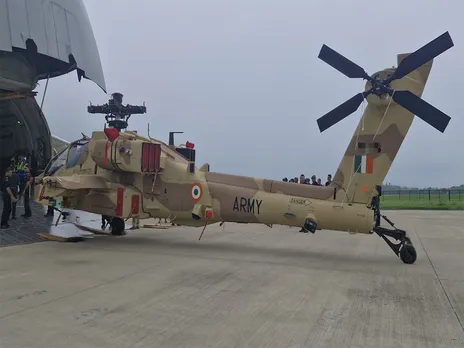 Apache Helicopters (Photo/X@adgpi)