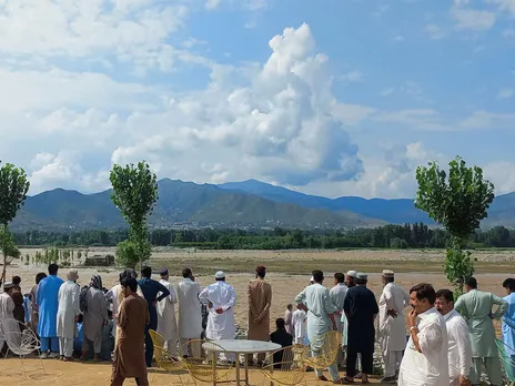 Flash floods leave several dead as heavy rains cause devastation in Pakistan (Source: Reuters)