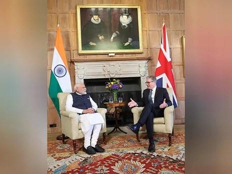 PM Modi holds bilateral meeting with his UK Counterpart Keir Starmer (Photo/X@narendramodi)
