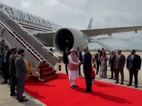 Prime Minister Narendra Modi received by Maldivian President Mohamed Muizzu in Male (Photo/ ANI)