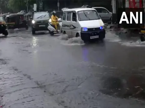 Heavy rain triggered waterlogging in Mumbai's Andheri East (Photo/ANI)