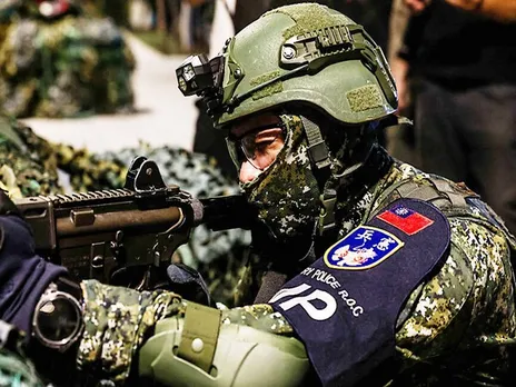 A soldier takes part in the Han Kuang military exercise in Taiwan (Image/Taipei Times)