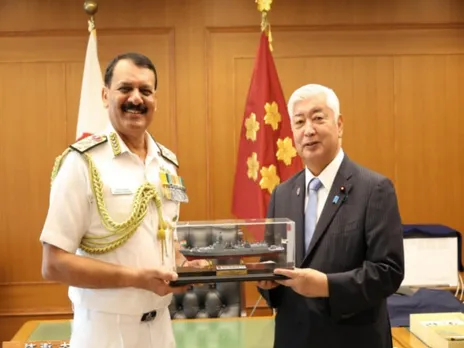 Navy Chief Admiral Dinesh K Tripathi and Defence Minister General Nakatani (Photo/X@indiannavy)