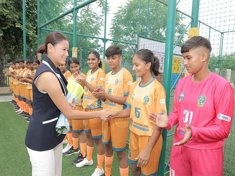 Indian women's football captain Sweety meeting talent at the academy. (Photo: Hindustan Zinc)