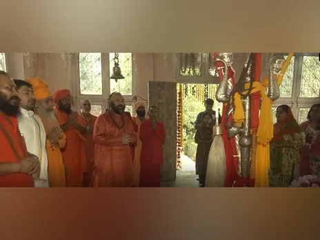 Mahant Deependra Giri leads the sacred Chhari Mubarak procession from Srinagar to Amarnath cave (Photo/ANI)
