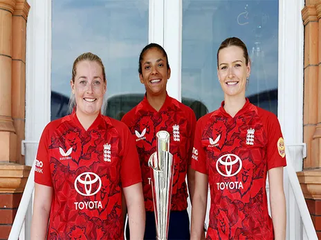 Sophie Ecclestone (L) and Sophia Dunkley (M) (Photo: ICC)