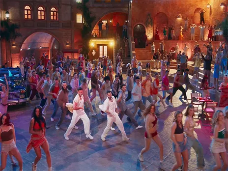 Hrithik Roshan,, Jr NTR in Janaab-e-Aali song (Photo: Instagram/@YRF)