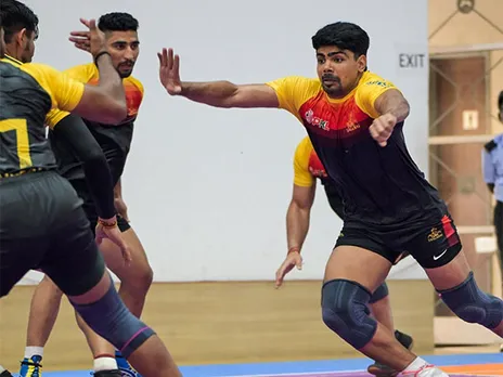 Pawan Sehrawat in action (Photo: PKL)