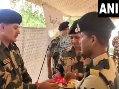 Women jawans tied rakhi to their fellow jawans (Photo/ANI)
