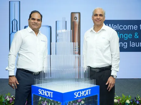 Pawan Kumar Shukla, Managing Director and President, SCHOTT Glass Pvt. Ltd (L) and Sundeep Prabhu, Senior Vice President – Sales and Marketing, SCHOTT Glass Pvt. Ltd (R)