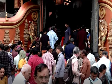 Devotees flock to Kerala's Pazhavangaadi Ganapathy Temple to mark Malayalam New Year (Photo/ANI)