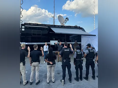 US Attorney General Pamela Bondi with Law Enforcement Officers (Image: X@AGPamBondi)