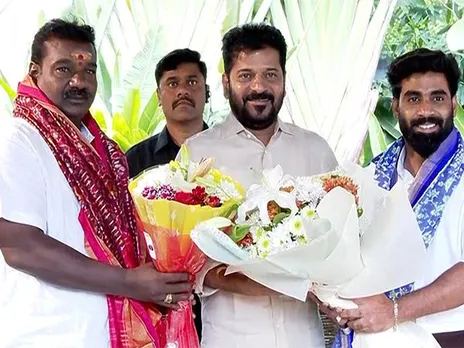 CM Revanth Felicitates National Award Winners(Image source: Telangana CMO)