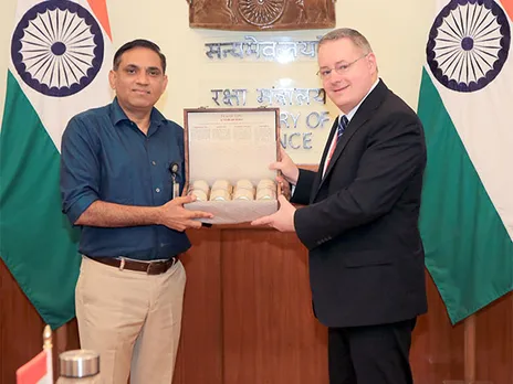 US Deputy Assistant Secretary of Defence Andrew Byers today met Joint Secretary, Maritime & Systems Acquisition Dinesh Kumar (Photo/ X@SpokespersonMoD)
