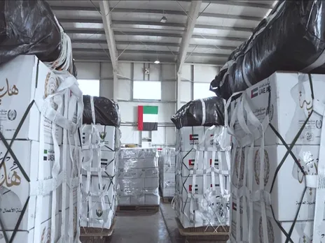 UAE carries out 80th airdrop of humanitarian aid under Birds of Goodness Operation to support Gaza (Photo/WAM)