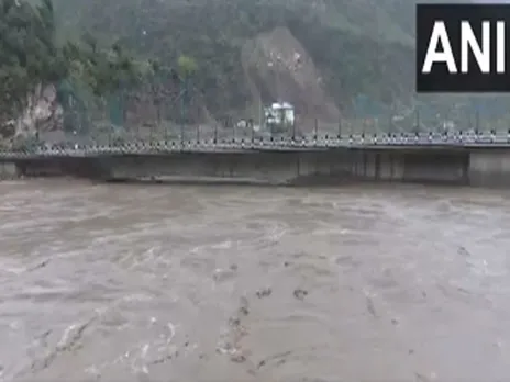Water level of Chenab river increases due to heavy rainfall (Photo/ANI)