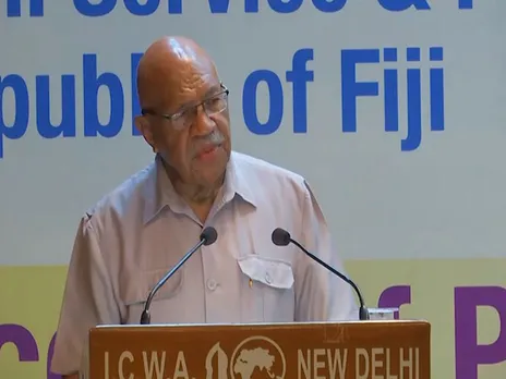 Fijian Prime Minister Sitiveni Rabuka delivers a lecture on the theme ‘Ocean of Peace’ at Sapru House in New Delhi (Photo/ANI)