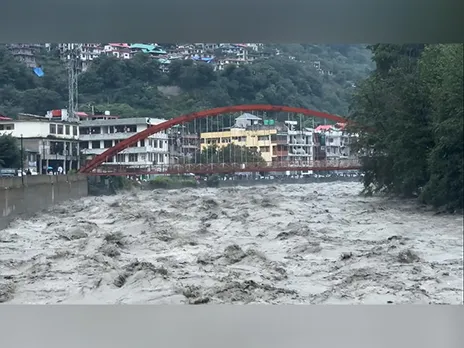 Rain lashes Shimla city/ (Photo/ANI)