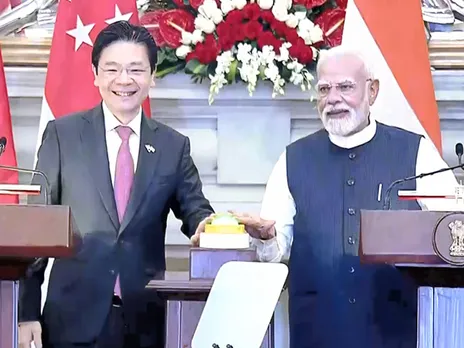 PM Modi holds talks with Singaporean counterpart Lawrence Wong (Photo/ANI)