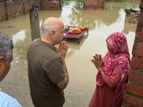 AAP leader Manish Sisodia visits flood affected areas in Gurdaspur (Photo/X @msisodia)
