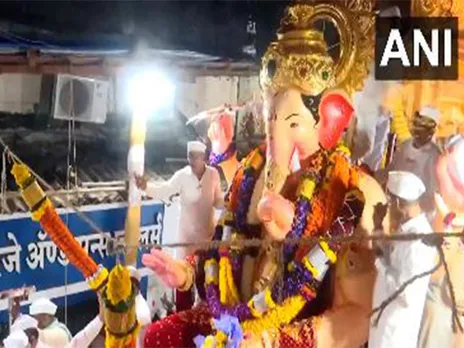 Visuals from Lalbaugcha Raja immersion proccession (Photo/ANI)
