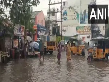 Heavy rain in Madurai leaves roads waterlogged (Photo/ANI)