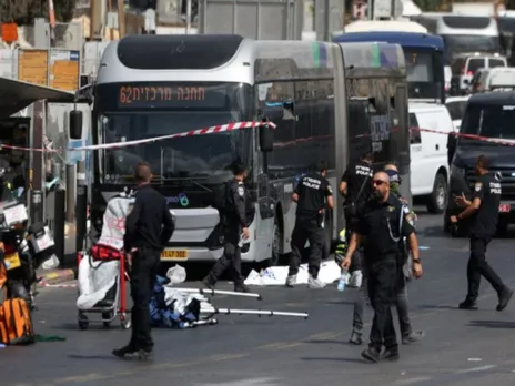 Israeli police officers work at the scene (Photo/Reuters)