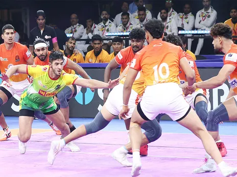 Players in action during PKL. (Photo/PKL)