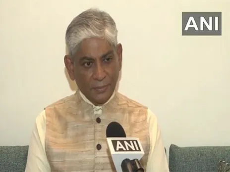 Former Envoy Arun Singh speaking on recent developments in US-India trade relations (Photo/ANI)