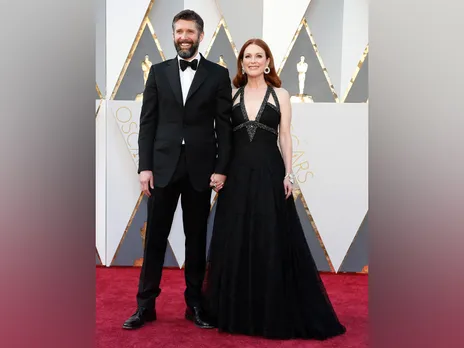 Bart Freundlich and Julliane Moore (Image source: Reuters)
