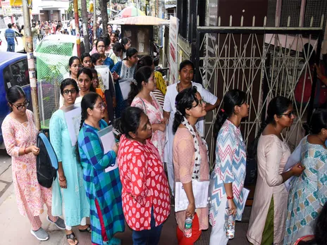 Candidates Appear for SSC Class 11–12 Level Teachers’ Recruitment Exam in Kolkata (Image: ANI)