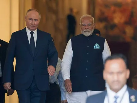 File photo of Russia's President Vladimir Putin with  Prime Minister Narendra Modi (Image/Reuters)