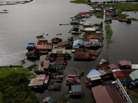 A drone view shows homes inundated by high tide and flooding brought by Typhoon Co-may in Calumpit, Bulacan, Philippines in  July 25, 2025. (File Photo/Reuters)